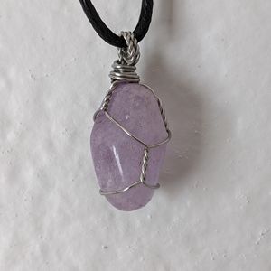 Amethyst gemstone necklace